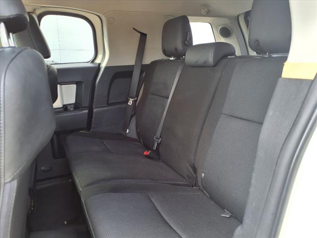 2014 Toyota FJ Cruiser Base - Photo 5