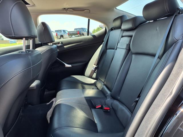 2011 Lexus IS 250  - Photo 5