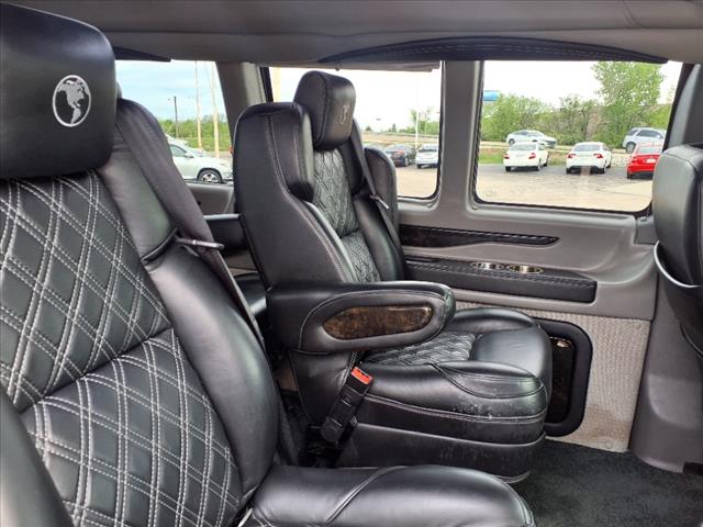 2020 GMC Savana 2500 - Photo 6