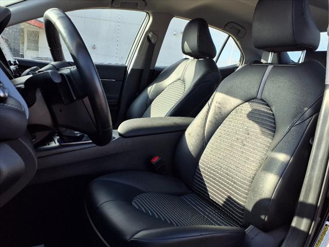 2024 Toyota Camry SE - Photo 6