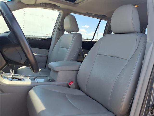 2013 Toyota Highlander SE - Photo 6