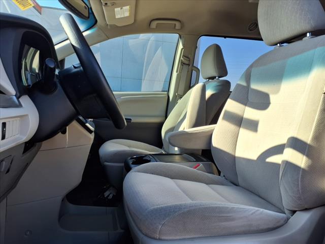 2016 Toyota Sienna L 7 Passenger - Photo 6