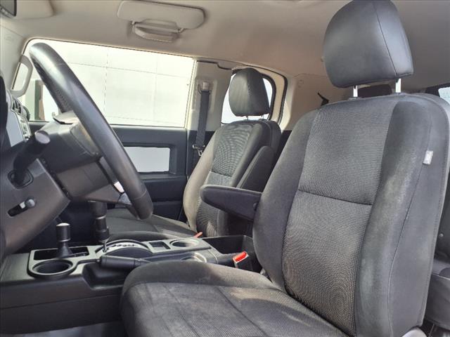 2014 Toyota FJ Cruiser Base - Photo 6