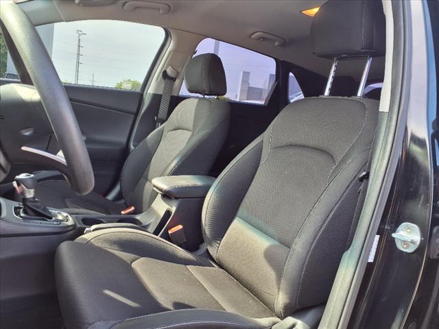 2018 Hyundai ELANTRA GT Base - Photo 6