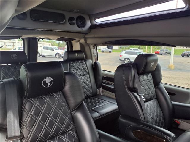2020 GMC Savana 2500 - Photo 7