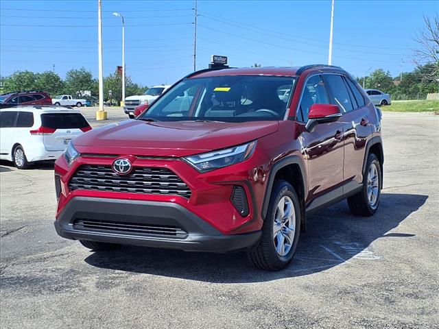 2022 Toyota RAV4 XLE - Photo 7