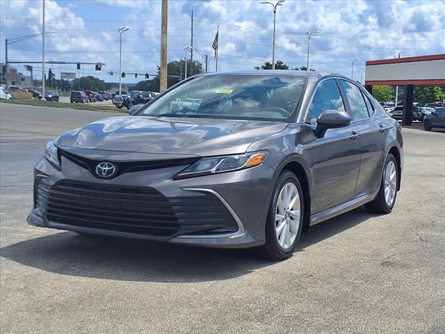 2023 Toyota Camry LE - Photo 7