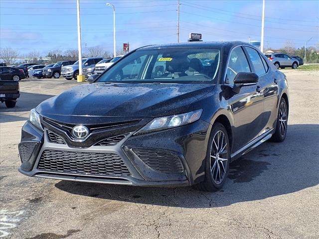 2024 Toyota Camry SE - Photo 7