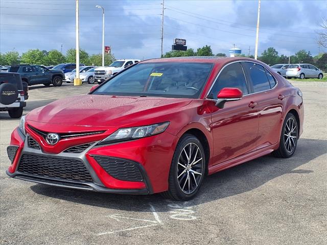 2022 Toyota Camry SE - Photo 7