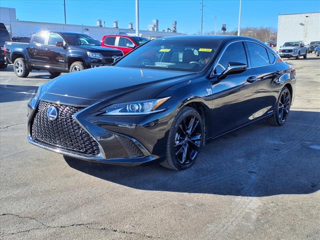 2022 Lexus ES 300h F SPORT - Photo 7