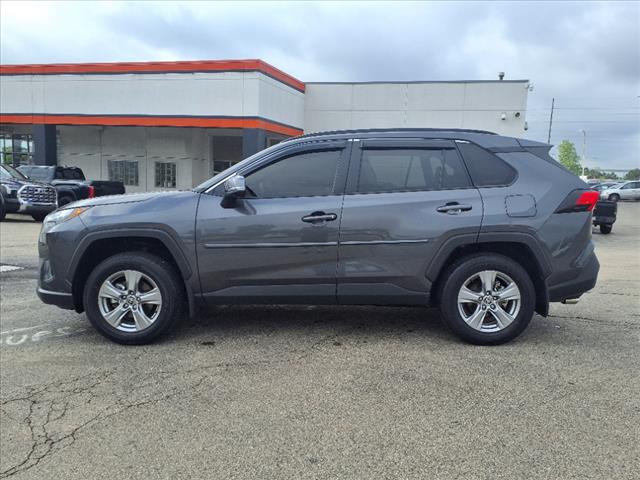 2024 Toyota RAV4 XLE - Photo 8