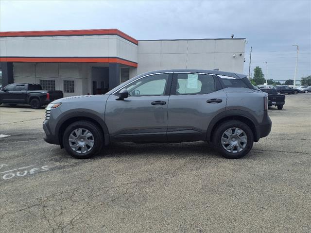 2025 Nissan Kicks S - Photo 8