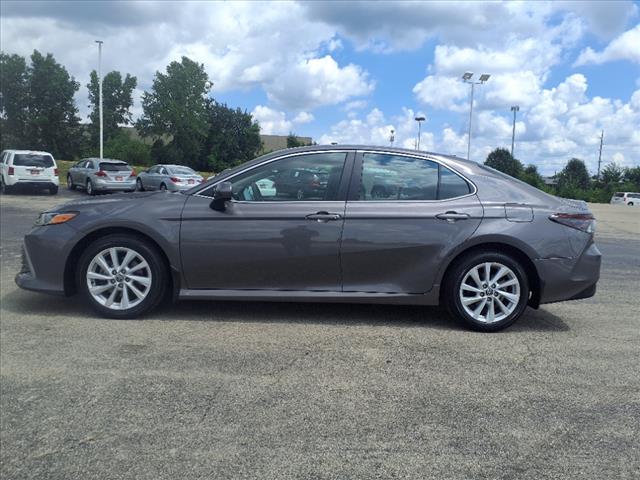 2023 Toyota Camry LE - Photo 8