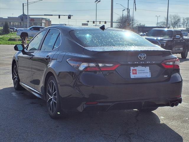 2024 Toyota Camry SE - Photo 9