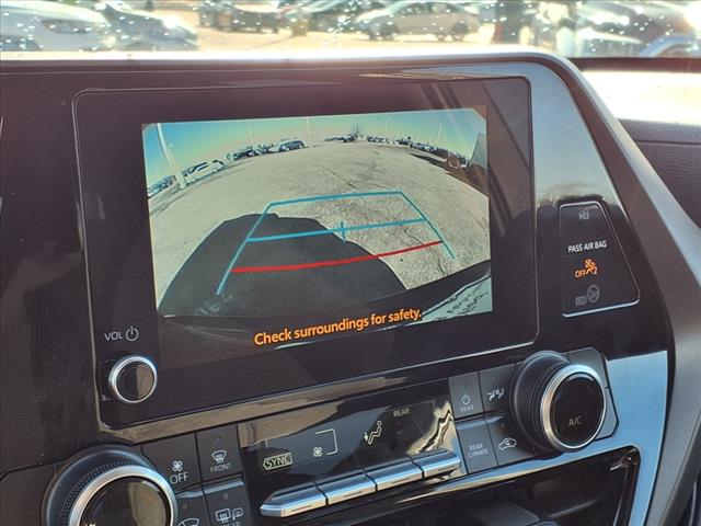 2024 Toyota Highlander LE - Photo 9