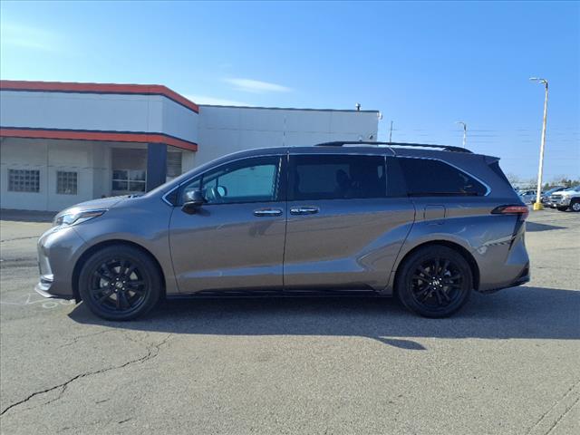 2021 Toyota Sienna XSE 7-Passenger - Photo 9
