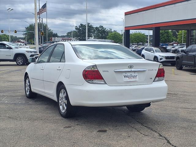 2005 Toyota Camry XLE V6 - Photo 9