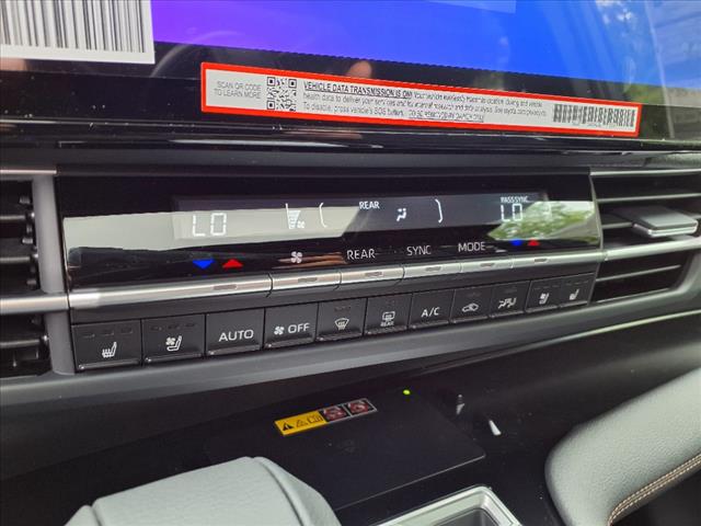 2025 Toyota Sienna Platinum 7 Passenger