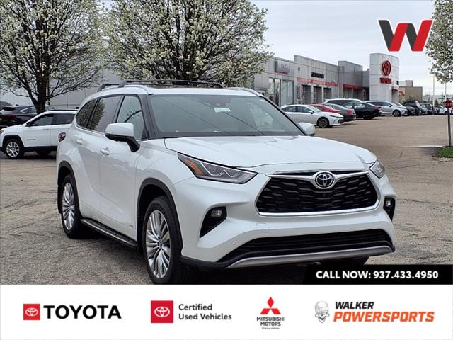 2025 Toyota Highlander Hybrid Platinum