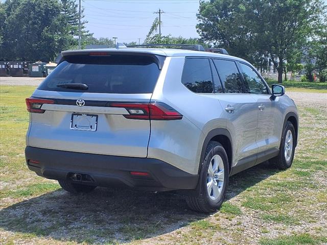 2025 Toyota Grand Highlander LE