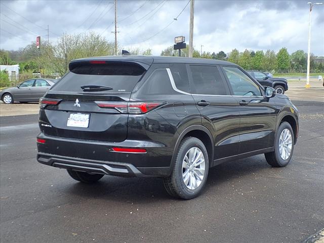2025 Mitsubishi Outlander ES