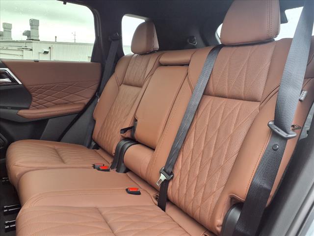 2025 Mitsubishi Outlander SEL