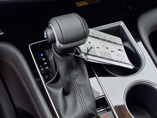 2025 Toyota Sienna Platinum 7 Passenger