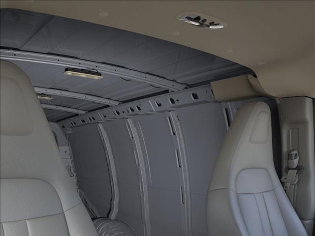 2025 GMC Savana TK