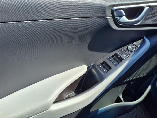 2021 Hyundai IONIQ Plug-in Hybrid SEL