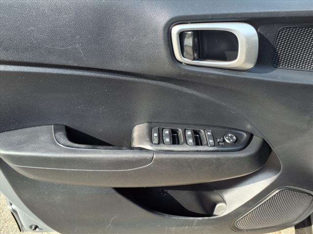 2022 Hyundai VENUE SE