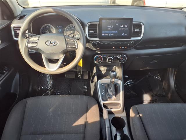 2022 Hyundai VENUE SE