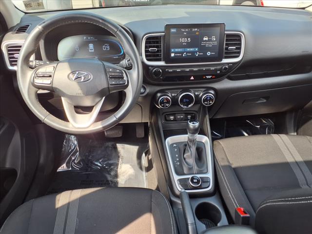 2024 Hyundai VENUE SEL
