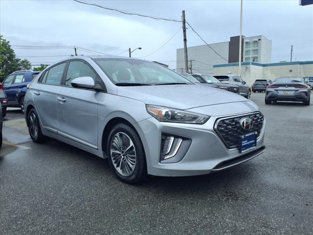 2021 Hyundai IONIQ Plug-in Hybrid SE