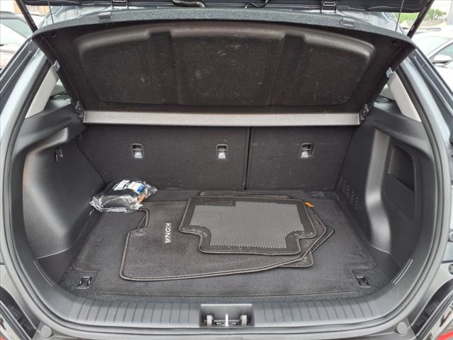 2022 Hyundai KONA SE