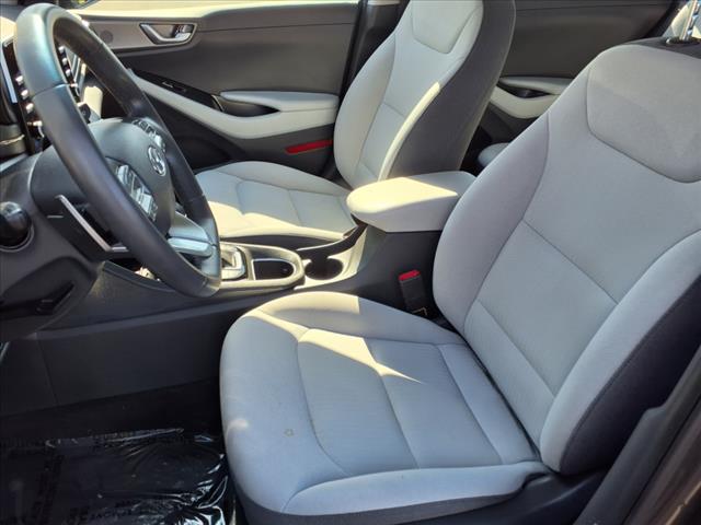2021 Hyundai IONIQ Plug-in Hybrid SEL