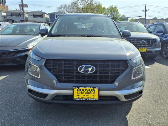 2022 Hyundai VENUE SE