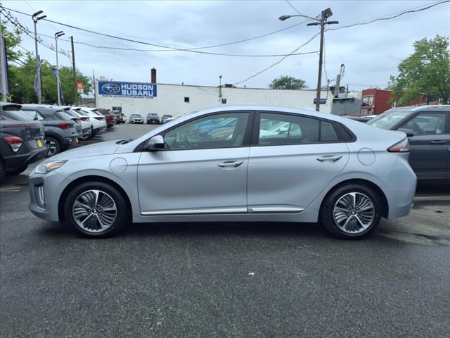 2021 Hyundai IONIQ Plug-in Hybrid SE