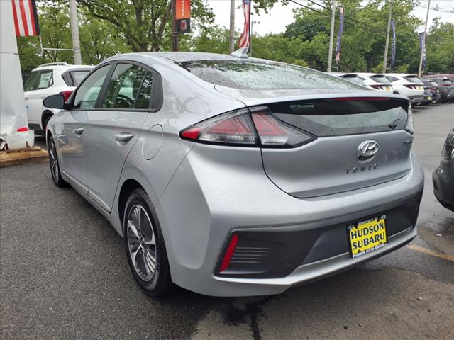 2021 Hyundai IONIQ Plug-in Hybrid SE