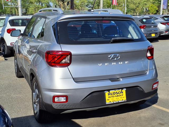 2023 Hyundai VENUE SEL
