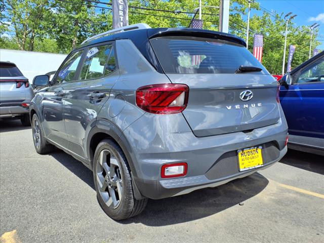 2023 Hyundai VENUE Limited