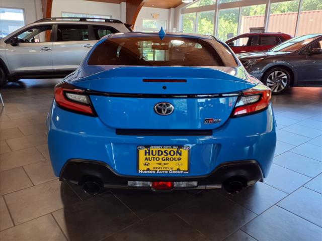 2023 Toyota GR86 Premium