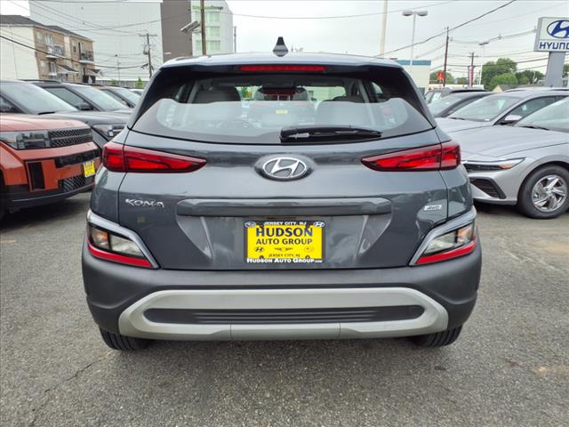 2022 Hyundai KONA SE