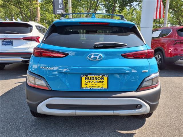 2022 Hyundai KONA SEL