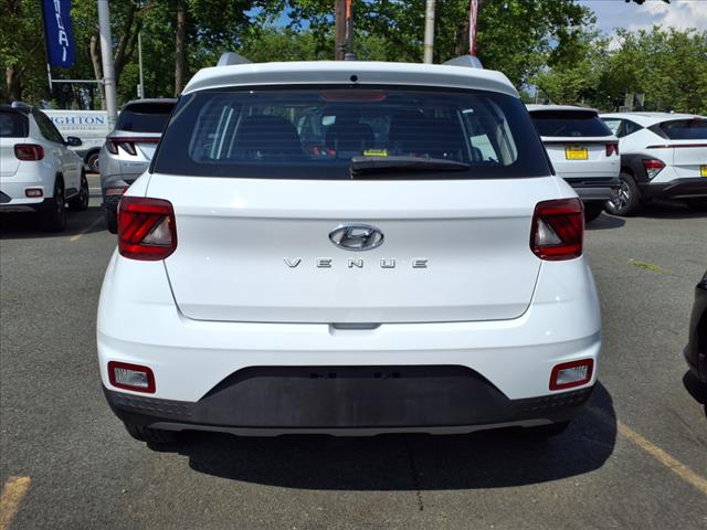 2024 Hyundai VENUE SEL