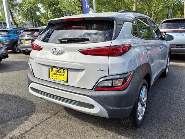 2022 Hyundai KONA SEL