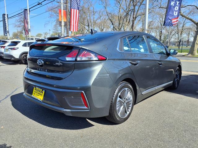 2021 Hyundai IONIQ Plug-in Hybrid SEL