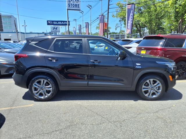 2023 Kia Seltos LX