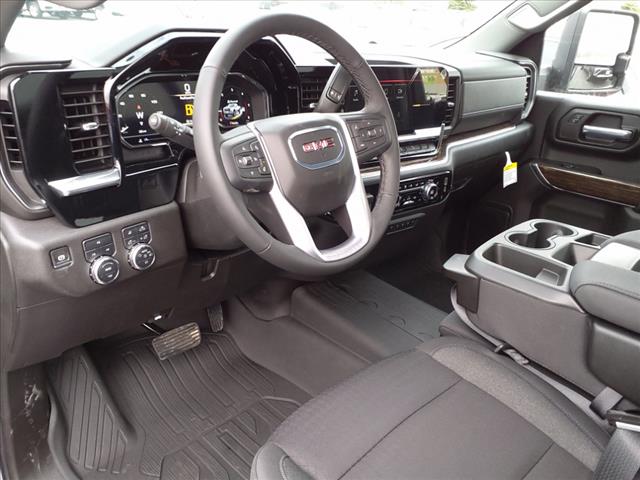 2025 GMC Sierra 3500HD SLE