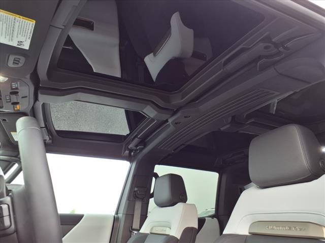 2025 GMC HUMMER EV 2X