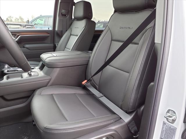 2025 GMC Sierra 2500HD Denali